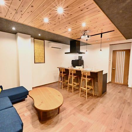 Manabi-Stay Takayama Sakura 提携駐車場利用可 古い町並みまで徒歩1分 最大9名宿泊可能な一等地で人工温泉を楽しむ Eksteriør bilde